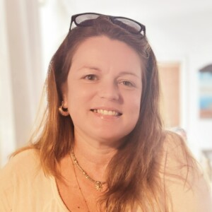 Zoe Lynch image